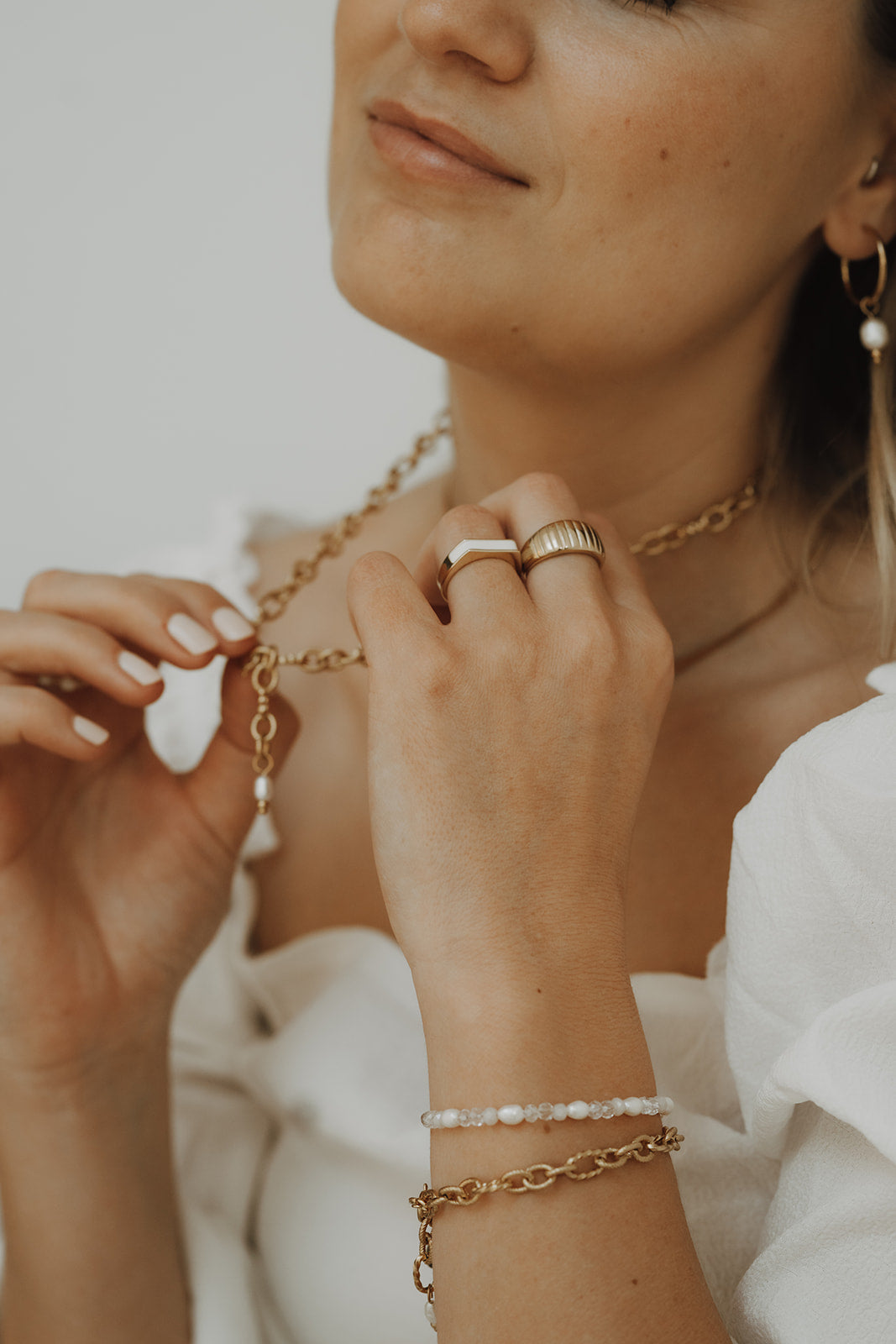 Goldene Kette mit groben Gliedern