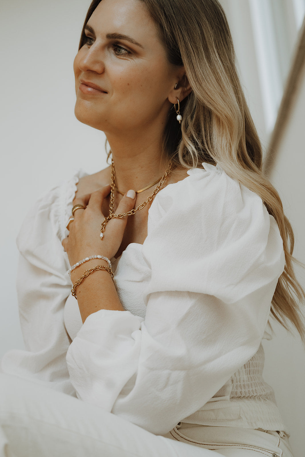 Goldene Kette mit groben Gliedern